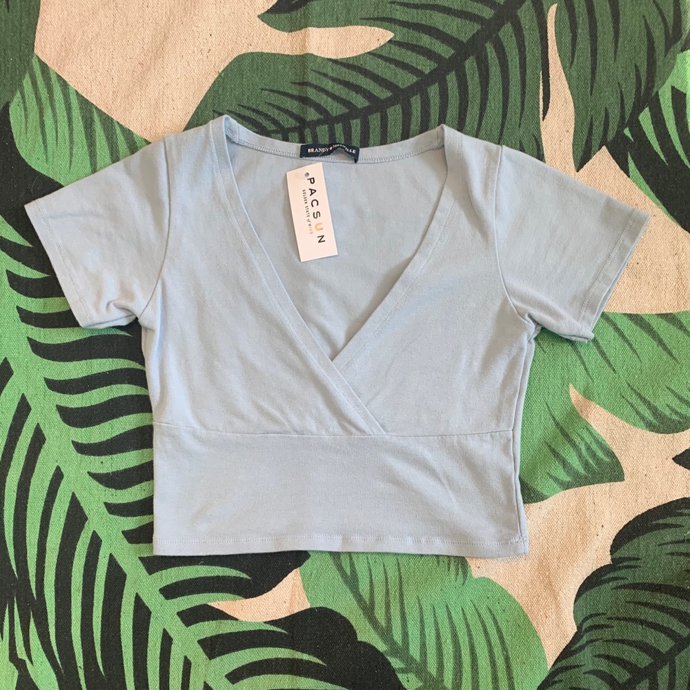 ✰ NWT brandy melville light blue amara top